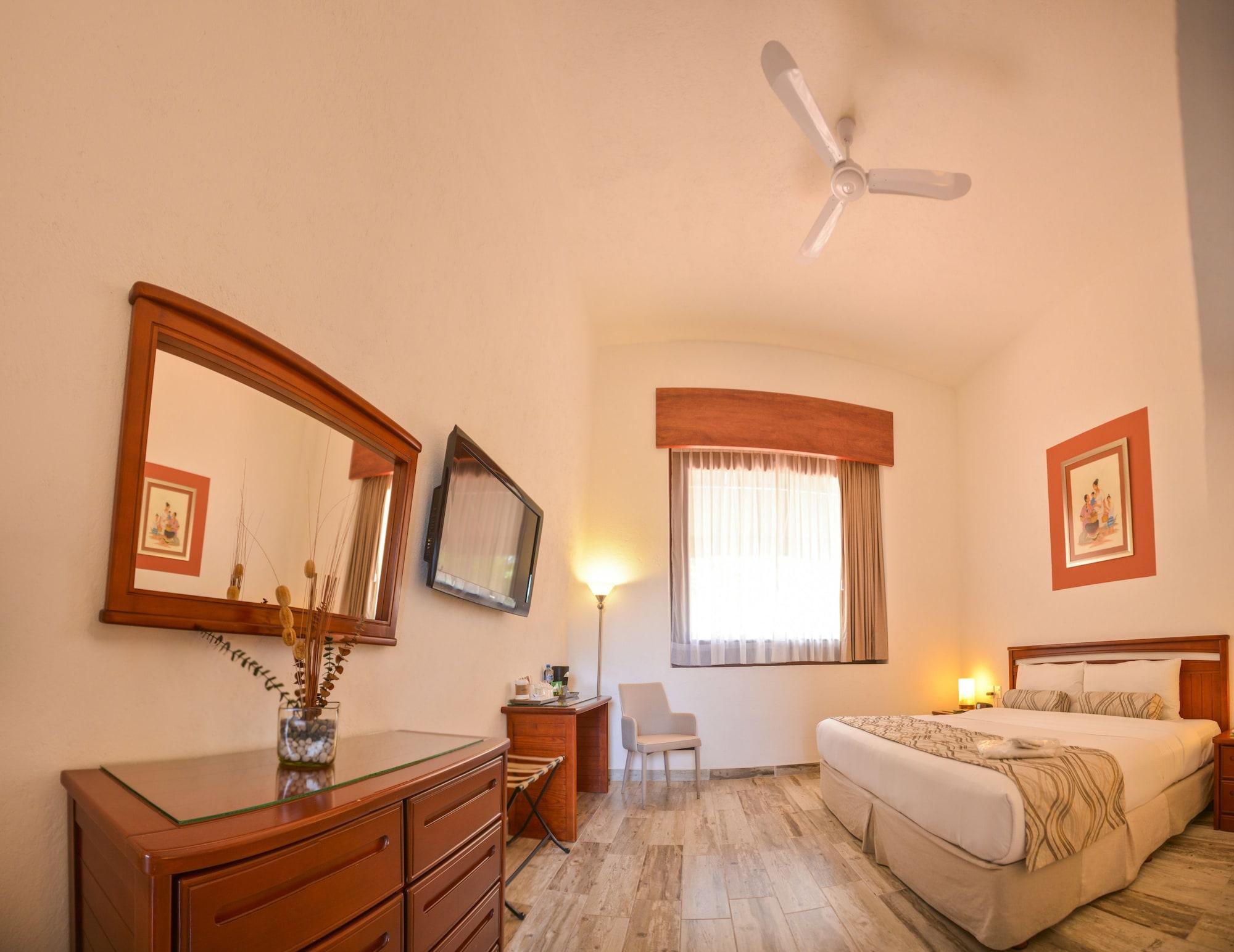 Radisson Hotel Κουερναβάκα Εξωτερικό φωτογραφία