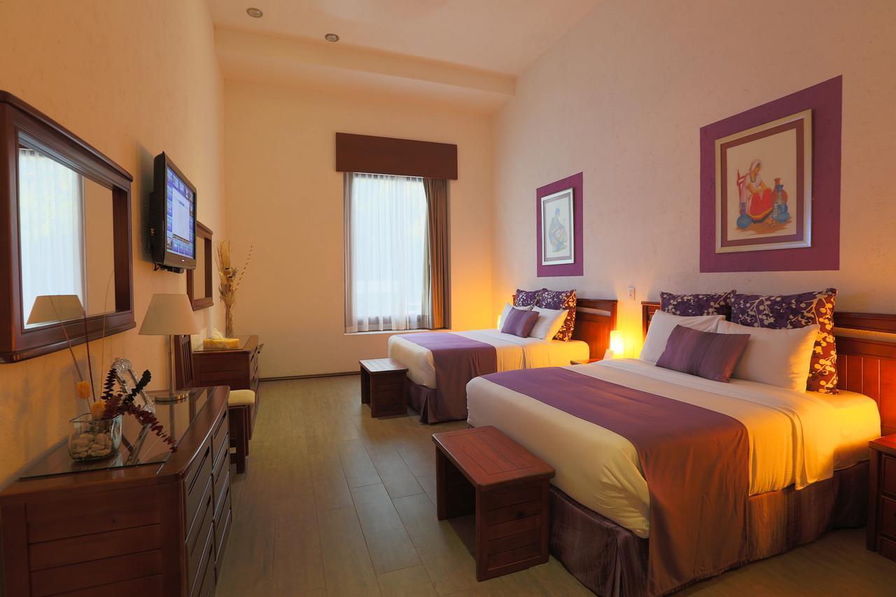 Radisson Hotel Κουερναβάκα Εξωτερικό φωτογραφία